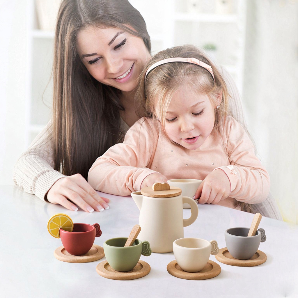 Little Host Wooden Tea Set