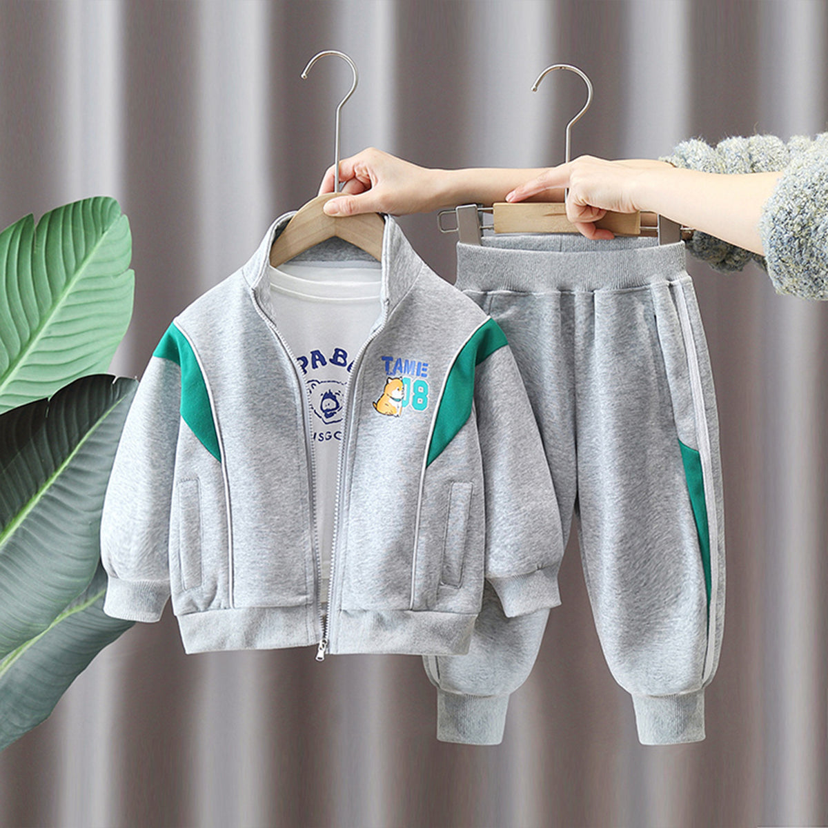 Two-Piece Casual Sports Tracksuit Set